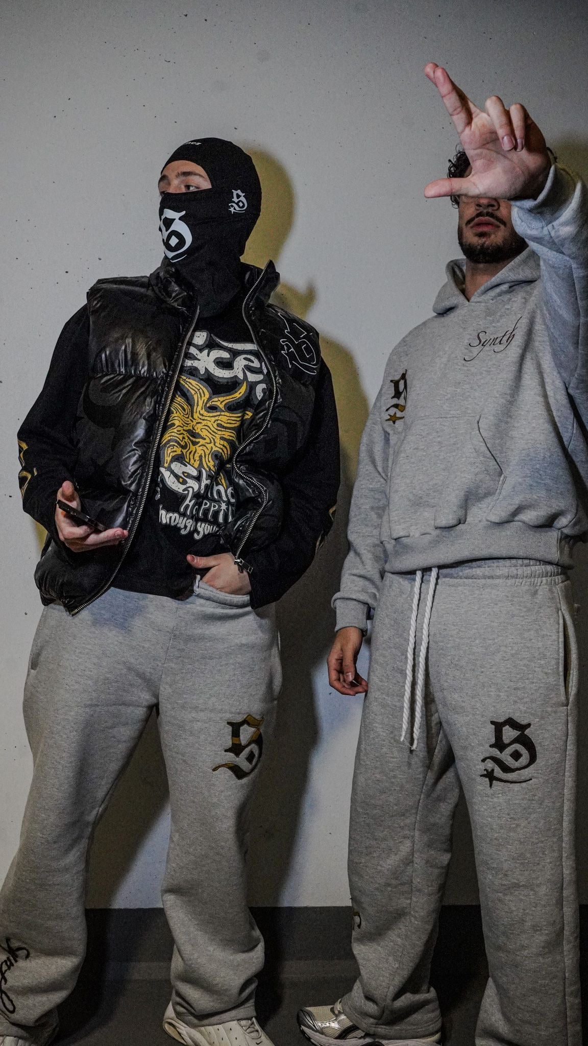 HOODIE GREY