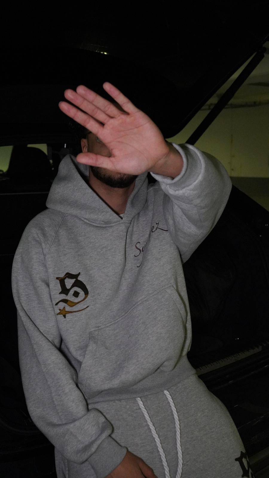 HOODIE GREY