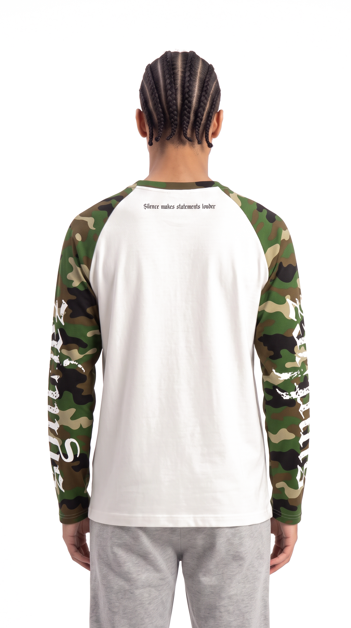 Longsleeve Camouflage Green an Model, Rückansicht