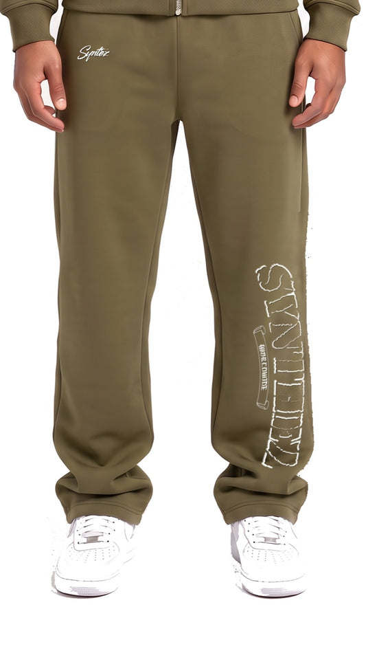 Chrome Jogger Khaki am Model, vorne