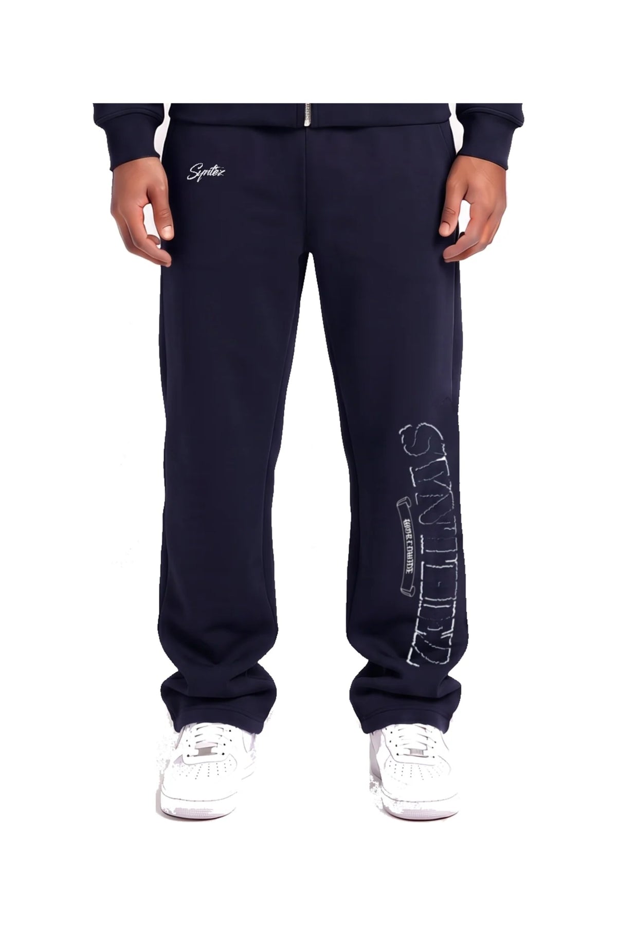 Chrome Jogger Navy Blue am Model