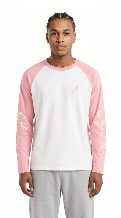 Longsleeve Classic Pink an Model, Frontansicht